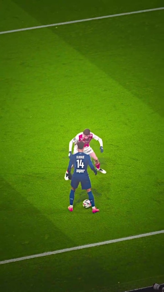 反向牛尾巴！慢鏡頭看杜埃這次極限博弈擺脫！