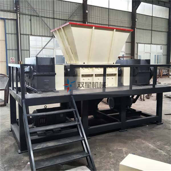 Double axis shredder