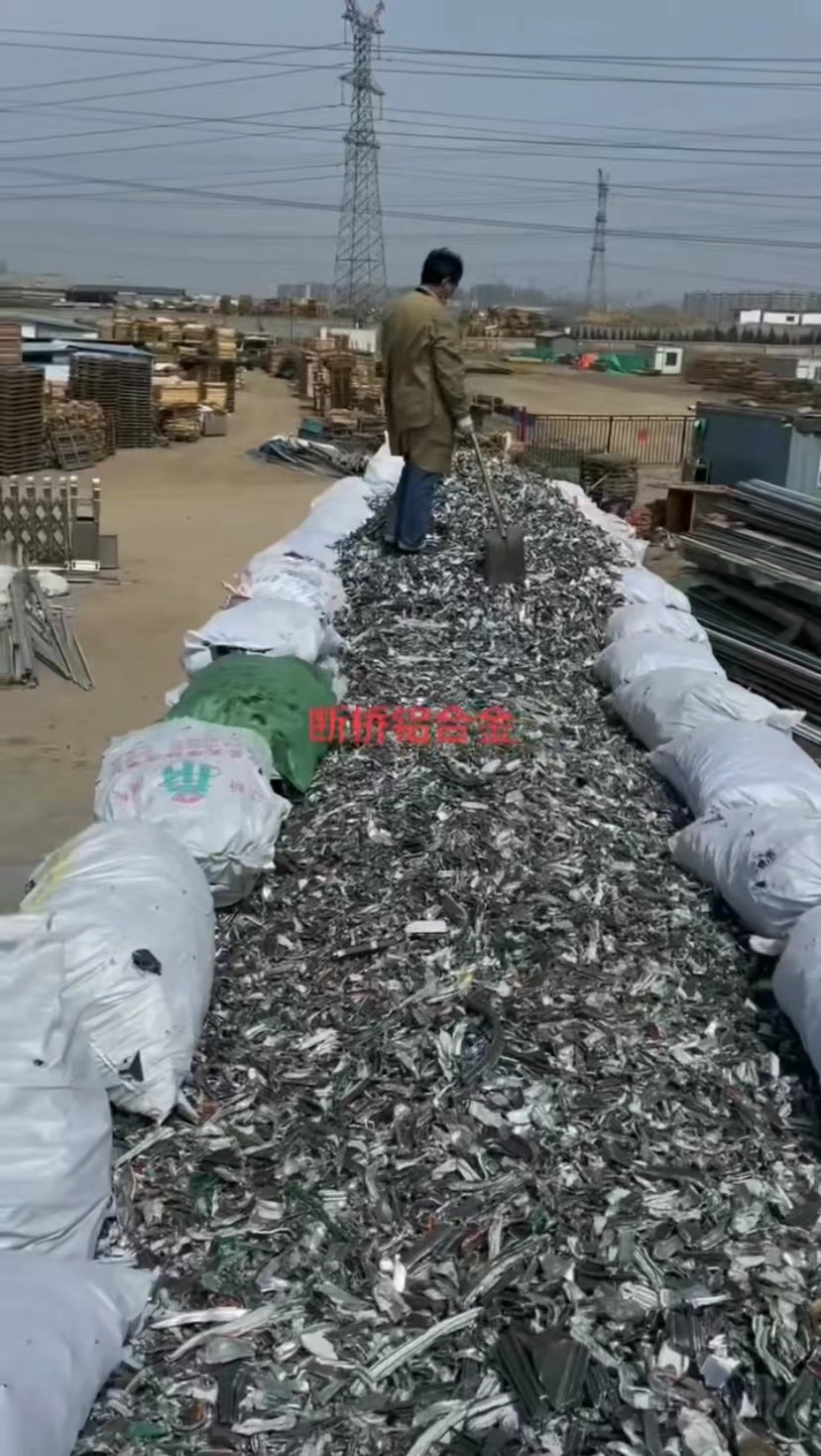 山東路友裝備一直在路上，各部門環環緊扣，為再生資源行業發展助力