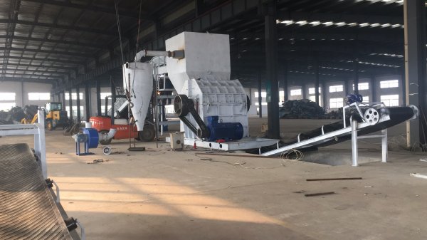 易拉罐破碎用哪種類型的金屬破碎機？報價多少？