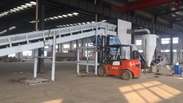 金屬破碎機成套設備多少錢？廢鋼廢鐵投資一年利潤多少？