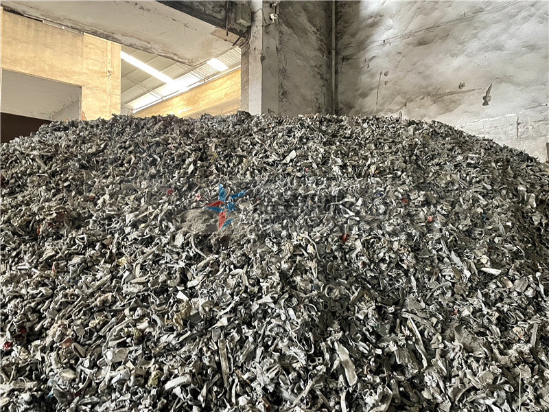 怎么配置一條合適的1600型金屬破碎機(jī)生產(chǎn)線(xiàn)