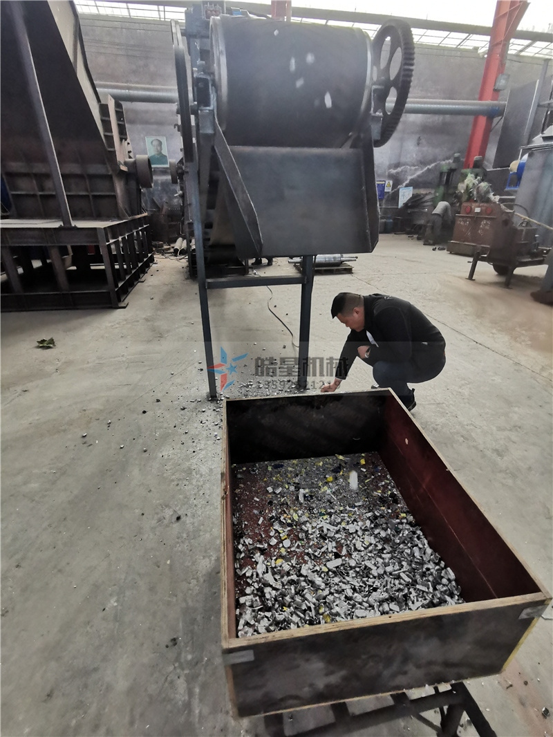 廢鋁<a href='http://www.sbd110.com/psxl/1278.html' target='_blank'><span>斷橋鋁破碎</span></a>機破碎材料顆粒效果展示