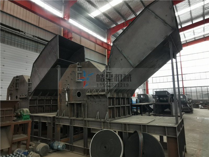 金屬廢鋼破碎機(jī)是針對報(bào)廢汽車的回收處理的優(yōu)秀設(shè)備