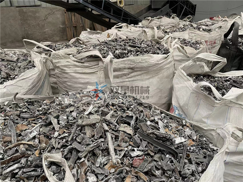 金屬廢鋼破碎機設備加工鑄鋼件怎么配置
