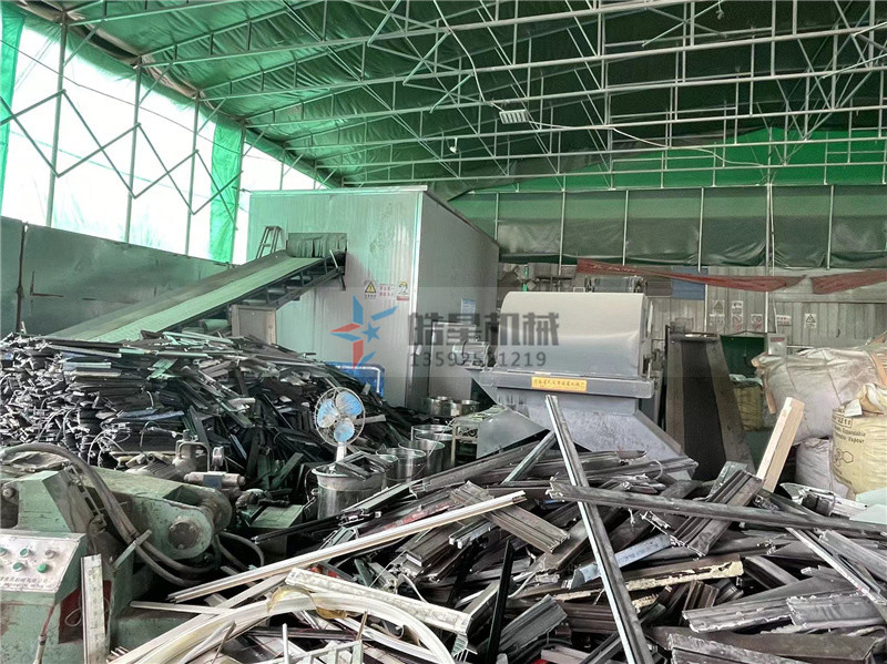 金屬破碎機(jī)設(shè)備對帶鐵鋁件物料的加工效果如何